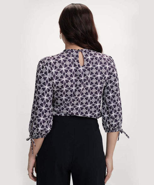 Neck Detailed Half Sleeve Printed Top